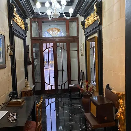 Paola Boutique Guest House City Centre * Paola